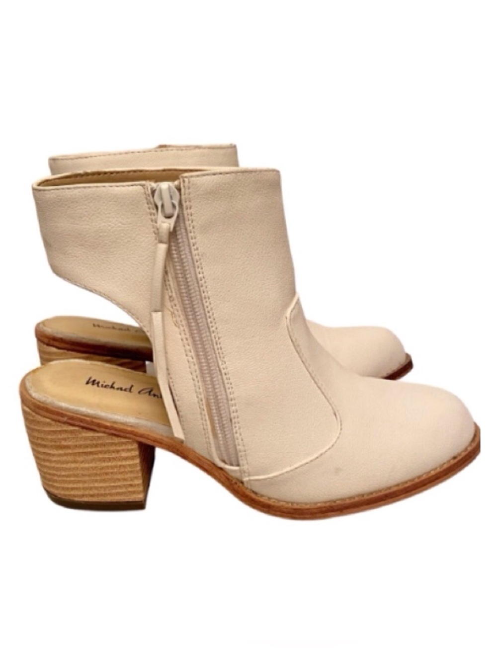 MICHAEL ANTONIO 6.5 Ankle Boots Shoes Chunky Stacked Heel Cream